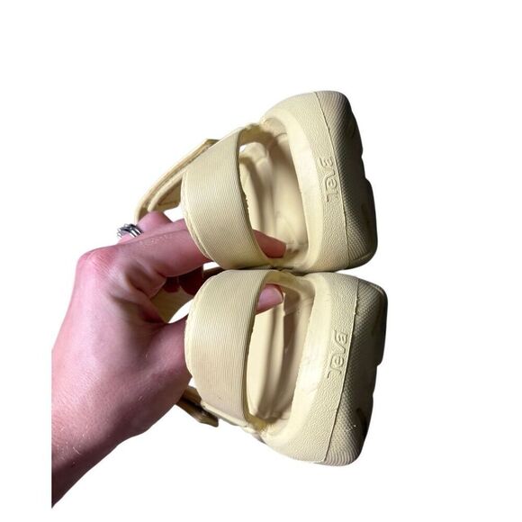 Teva Hurricane Drift Sandals Slingback Open Toe Yellow size 7 - Picture 4 of 10